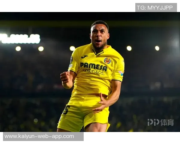 荷兰足球传奇球星回顾:从黄潜到橙衣,辉煌岁月的精彩瞬间